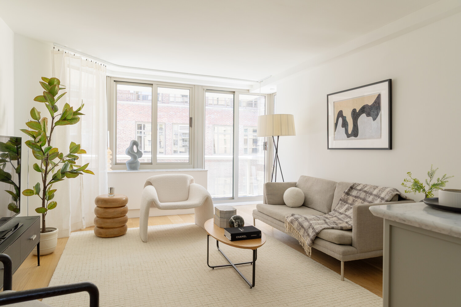 234 East 46th Street 801 Turtle Bay New York NY 10017