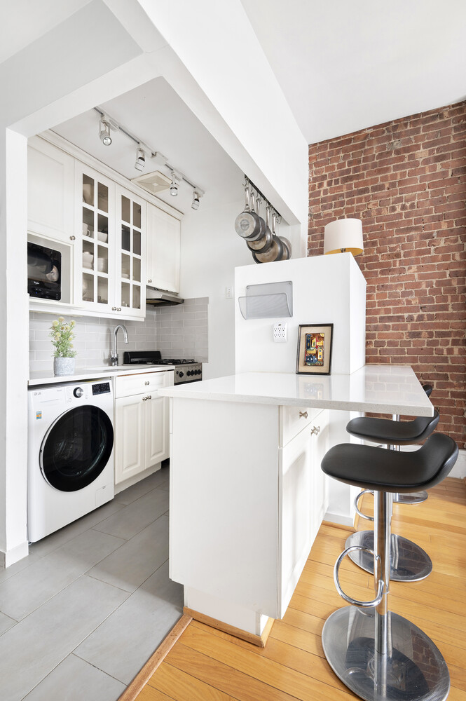 116 West 76th Street 5R Upper West Side New York NY 10023