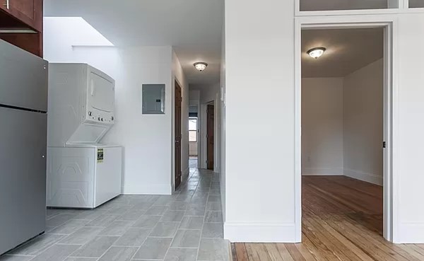 6 Charlotte Street, #2