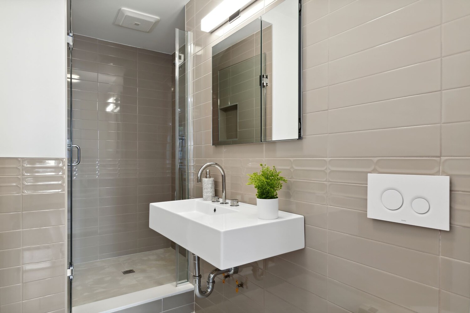 148-09 Northern Blvd. 4E Murray Hill Queens NY 11354