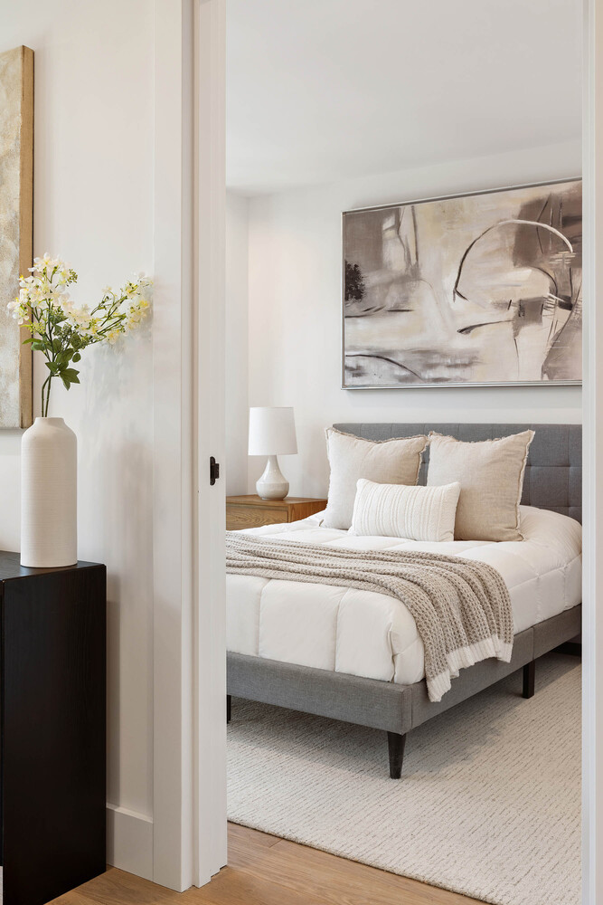 25-23 Newtown Avenue 2D Astoria Queens NY 11102