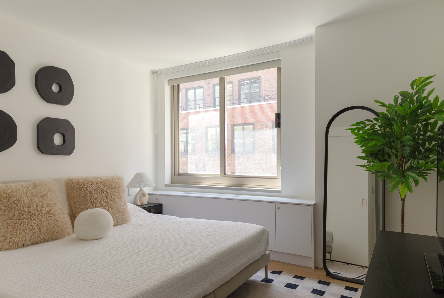 234 East 46th Street 801 Turtle Bay New York NY 10017