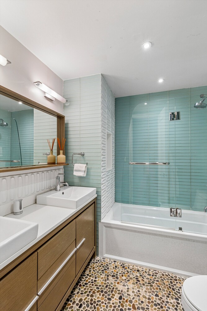 61 West 62nd Street 17EF Lincoln Square New York NY 10023