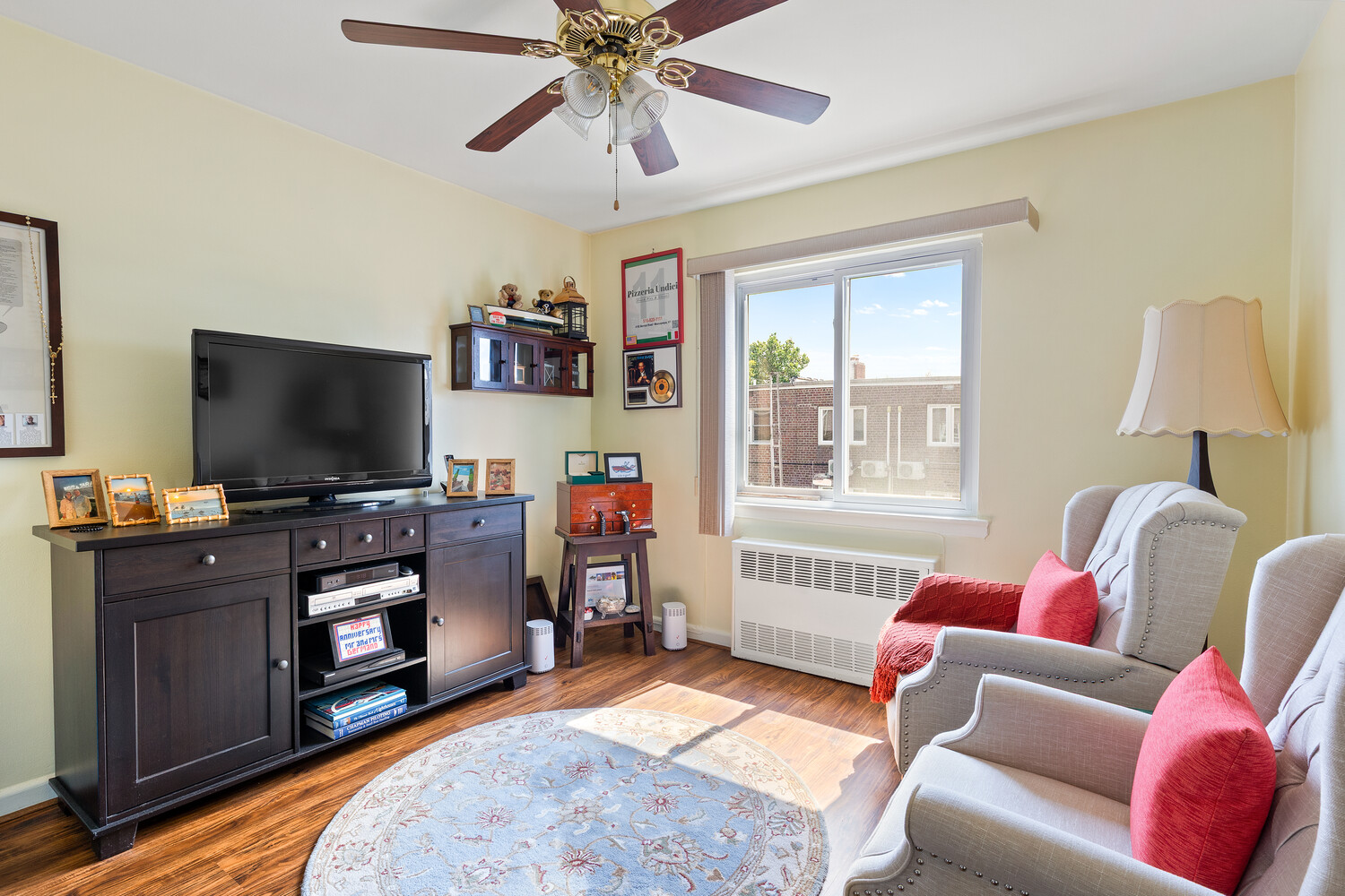 61-18 69th Lane Middle Village Queens NY 11379
