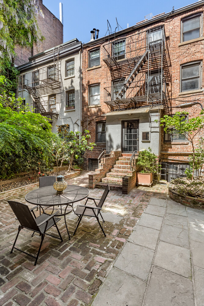 113.5 West 15th Street 2E Flatiron District New York NY 10011