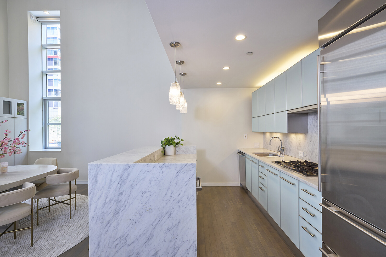 310 East 53rd Street 2/3D Turtle Bay New York NY 10022