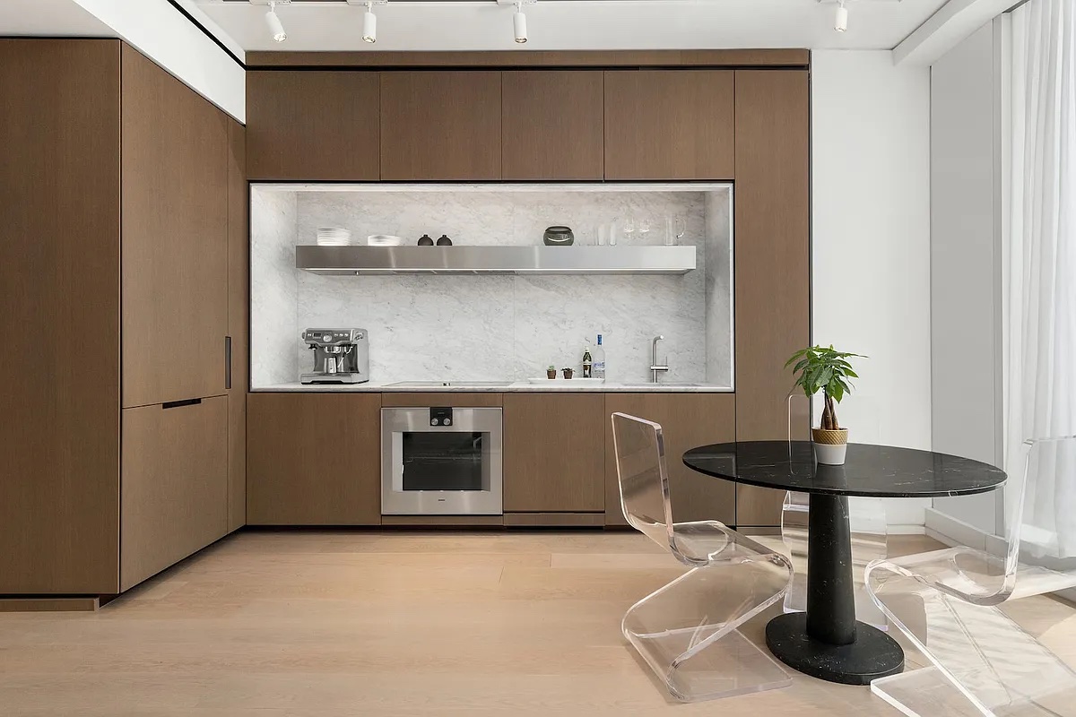 100 East 53rd Street Midtown East New York NY 10022