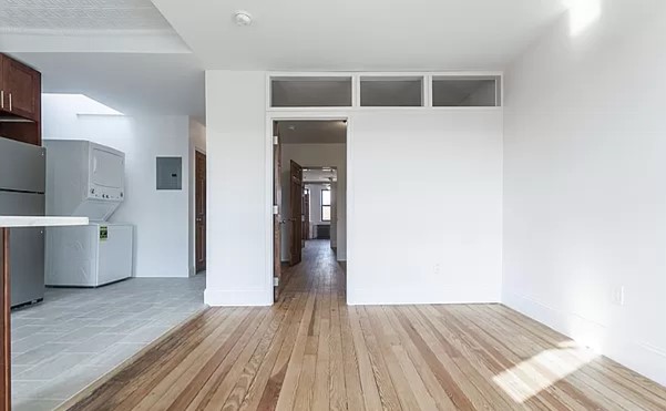 6 Charlotte Street, #2