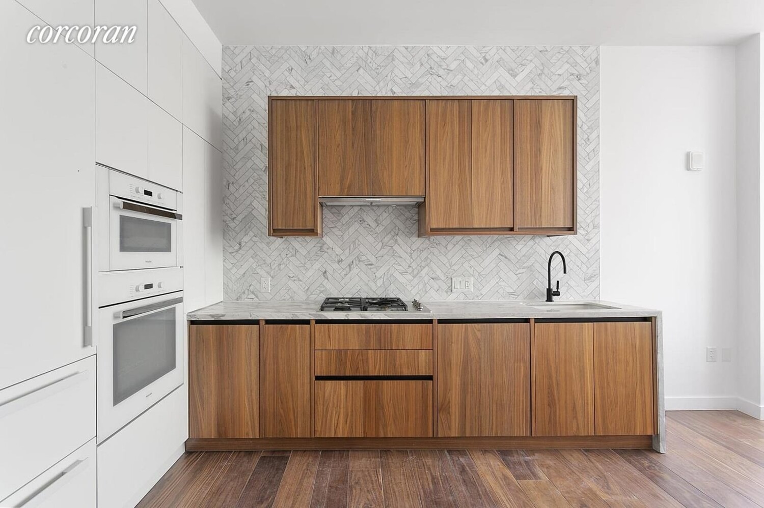 21 India Street 28C Greenpoint Brooklyn NY 11222