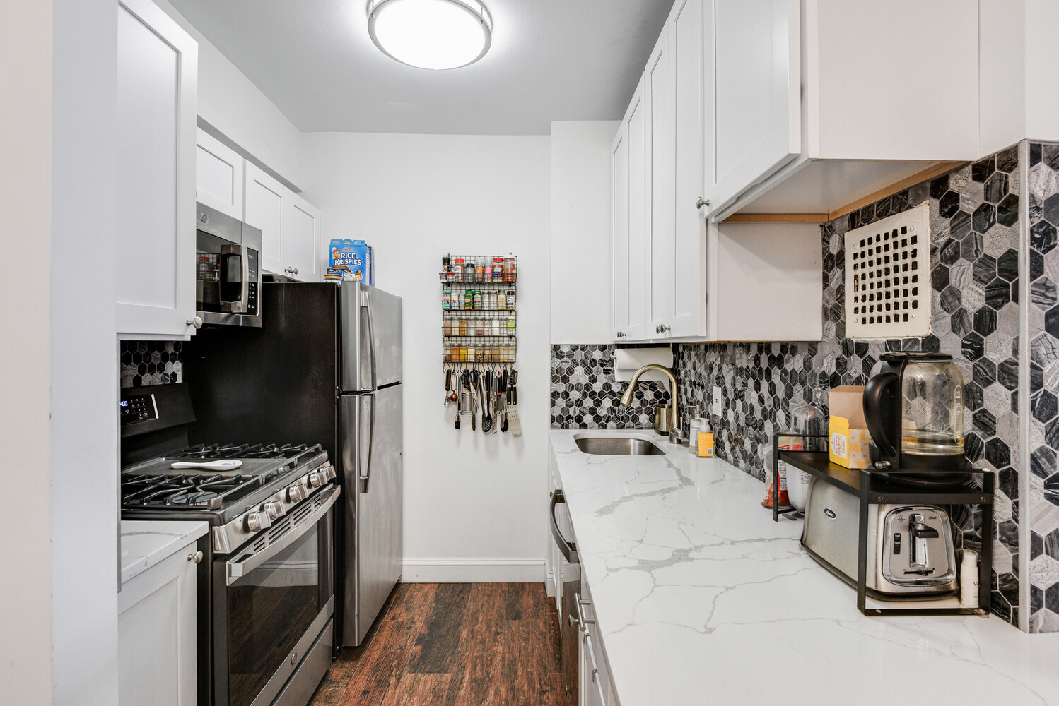 345 East 56th Street Sutton Place New York NY 10022