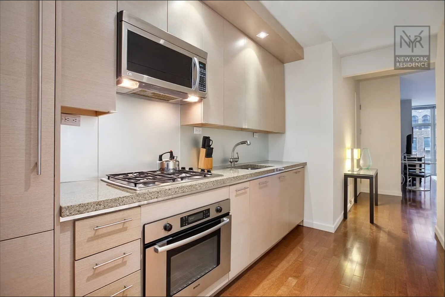 1600 Broadway Midtown West New York NY 10019