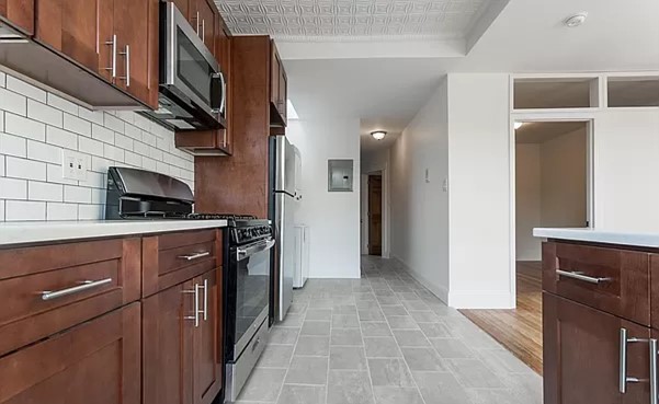 6 Charlotte Street, #2