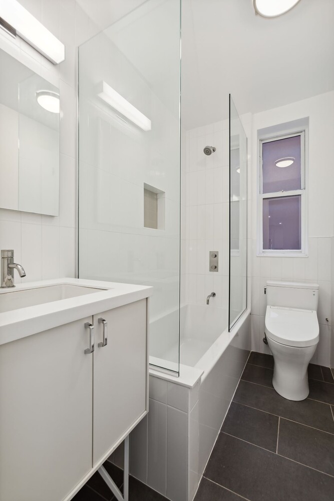 148-09 Northern Blvd. 4E Murray Hill Queens NY 11354