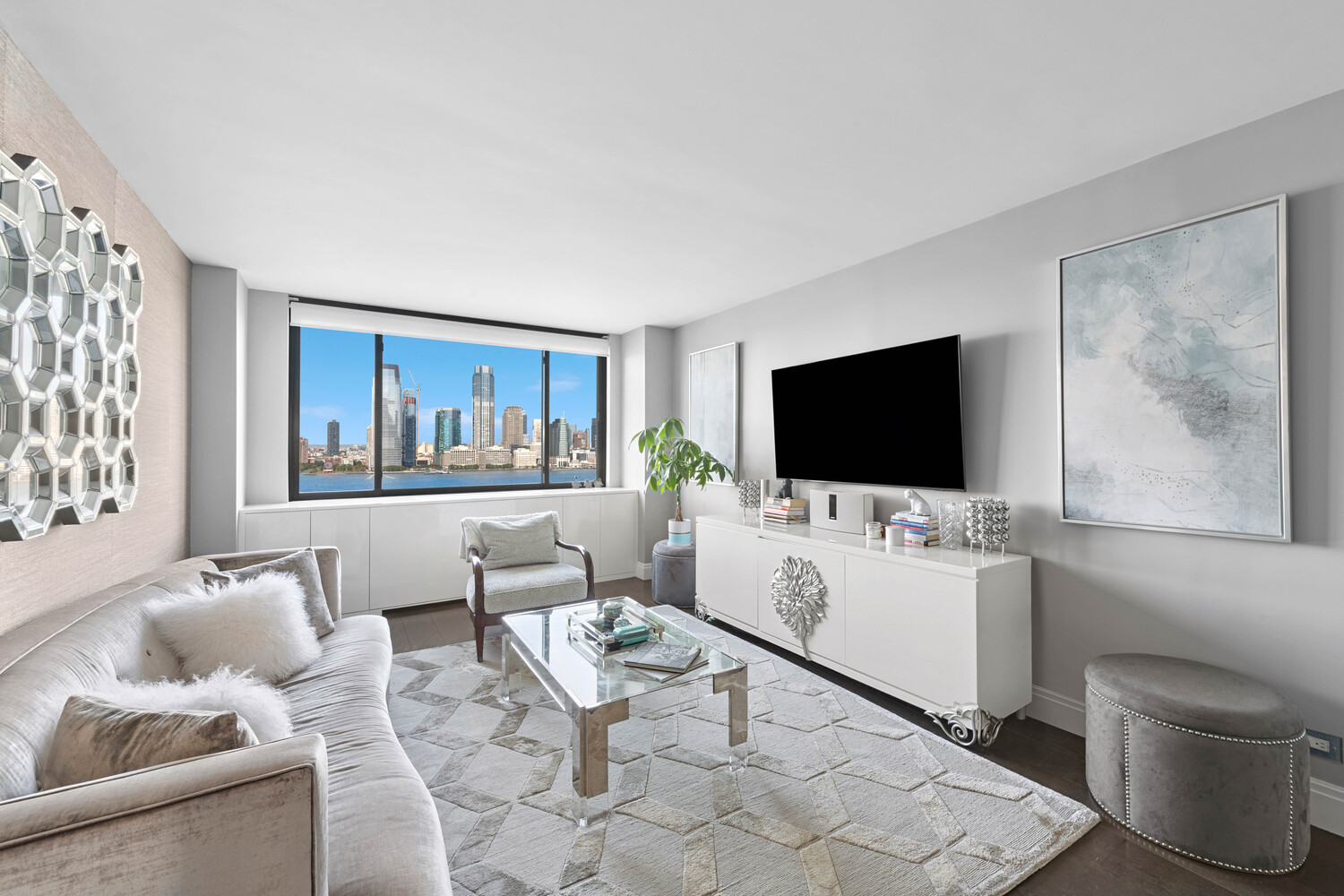 377 Rector Place Battery Park City New York NY 10280